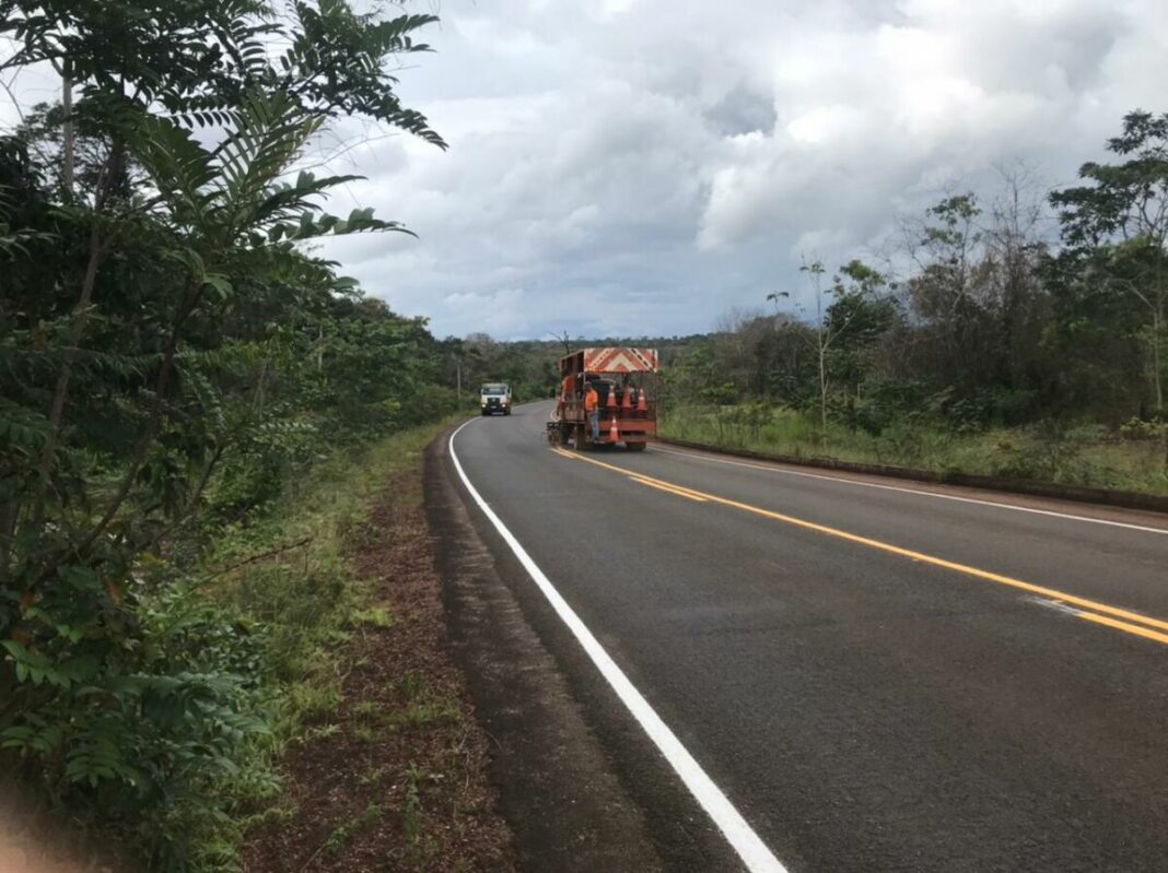 Após pedido de deputada Rosangela Donadon, RO-391 em Chupinguaia recebe nova sinalização