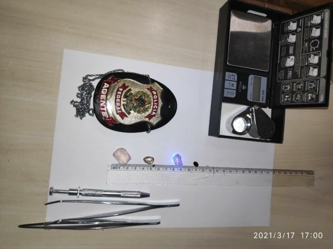 Polícia Federal prende em flagrante negociador de diamantes