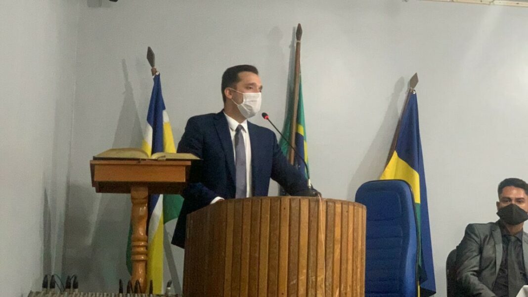 Diretor da Ameron recebe Moção de Aplauso da Câmara Municipal de Costa Marques