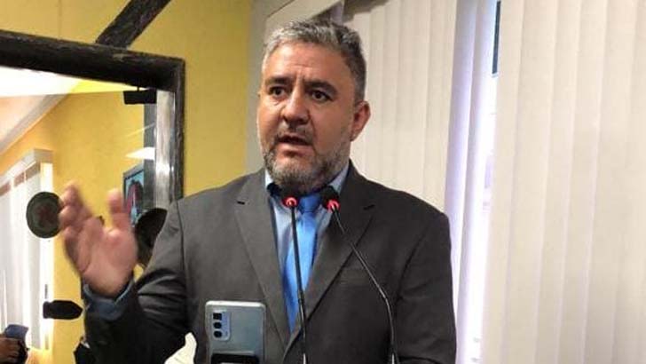 Vereador Fogaça denuncia suposto loteamento de cargos comissionados na Prefeitura para beneficiar campanha de Ieda Chaves