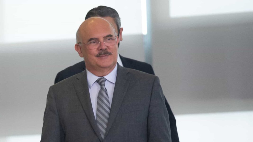 Juiz nega pedido da defesa e determina transferência de Milton Ribeiro para Brasília