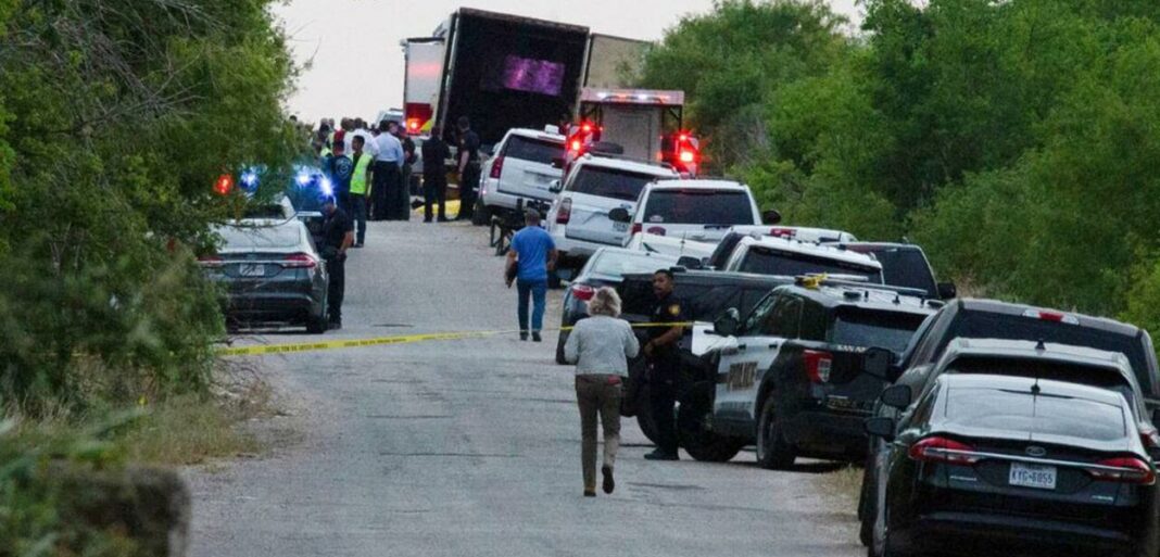 ‘Pilhas de corpos’: 46 imigrantes mortos são encontrados em caminhão no Texas