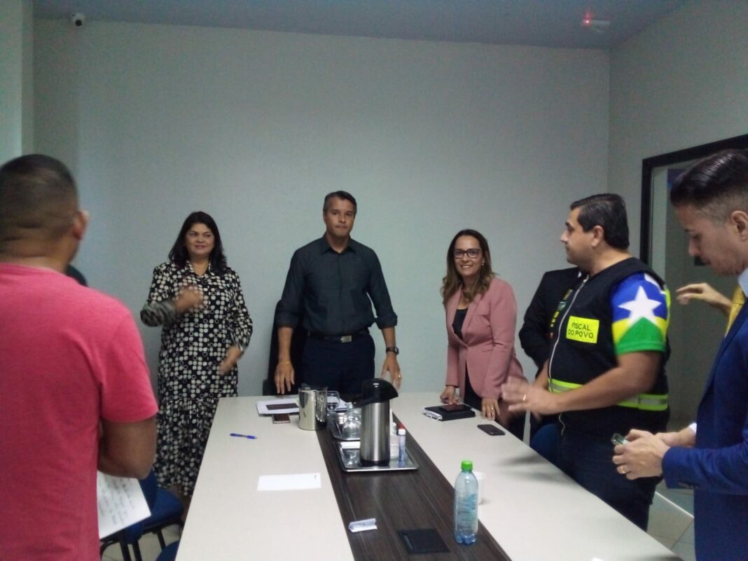 Comissão promove acordo sobre antecipação de graduações na área de saúde