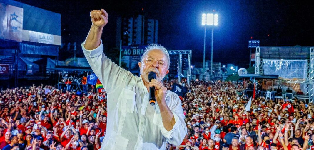Lula sobe quatro pontos e pode vencer em primeiro turno, aponta pesquisa BTG/FSB