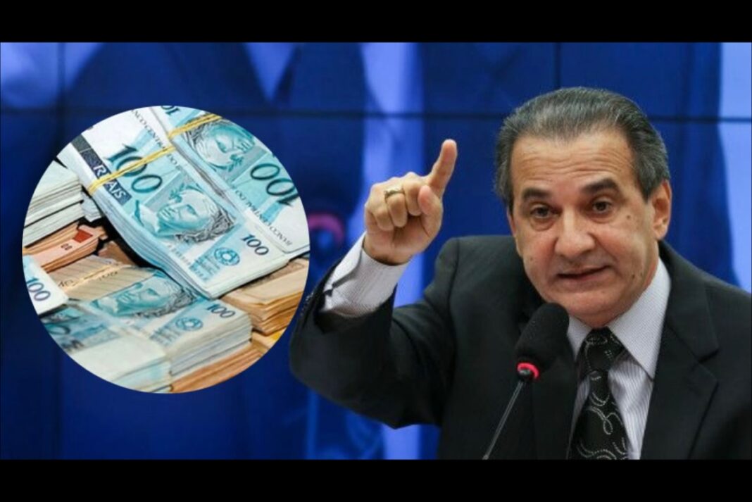 Malafaia pede ajuda a fiéis para trocar avião “velho”