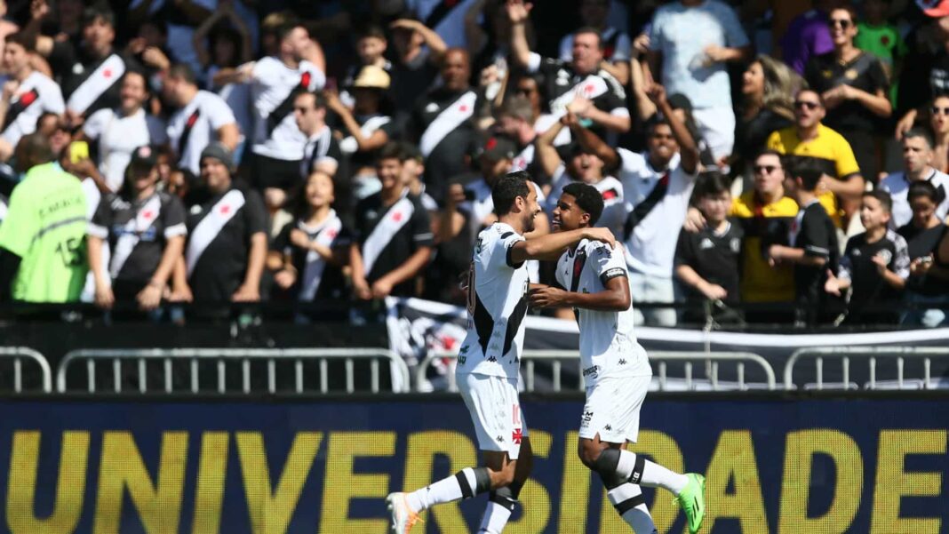 Vasco vence Tombense por 3 a 1 na Série B