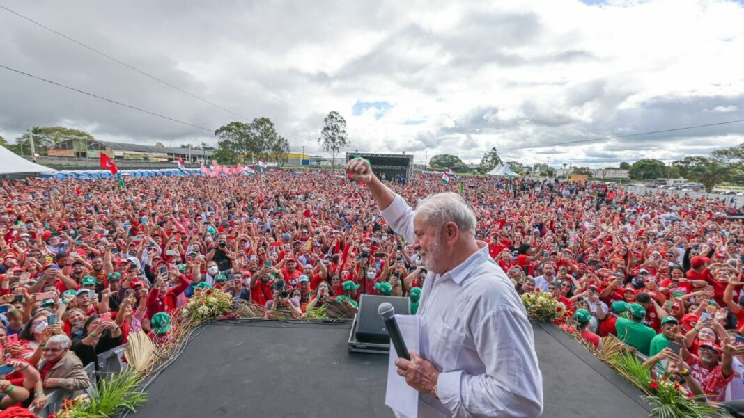Nova pesquisa Genial/Quaest: Lula tem 44% e vantagem sobre Bolsonaro aumenta para 10 pontos