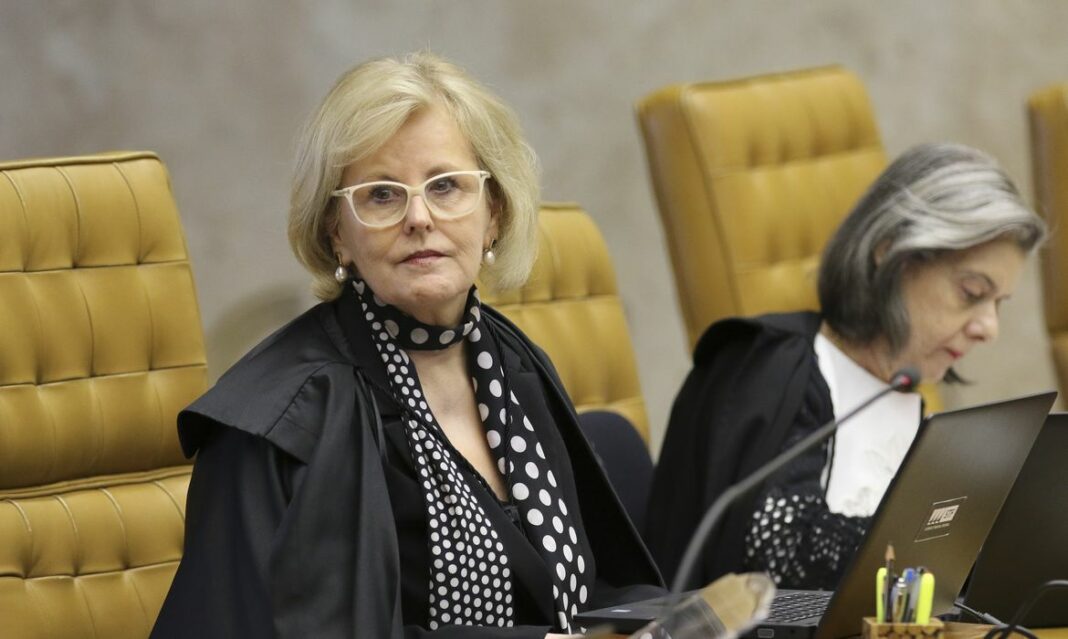 Rosa Weber autoriza PF a manter investigações da CPI da Covid contra Bolsonaro