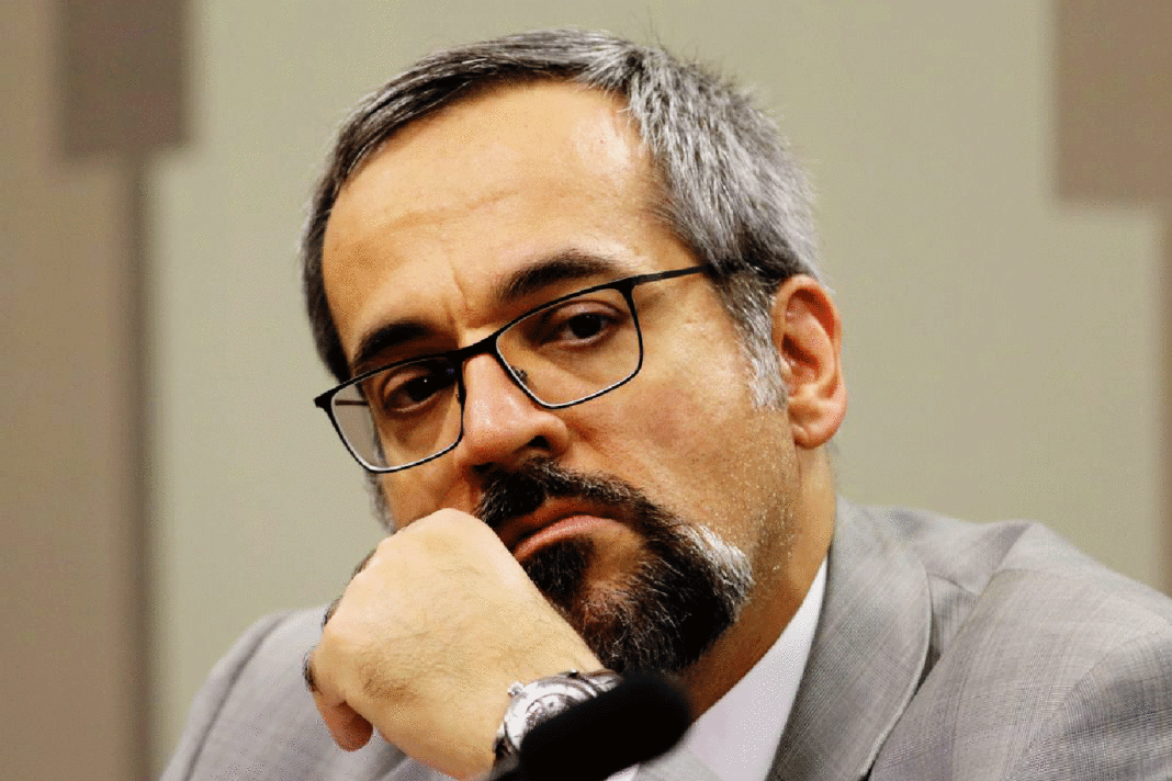 Ex-ministro da Educação, Weintraub agora chama Bolsonaro de ladrão