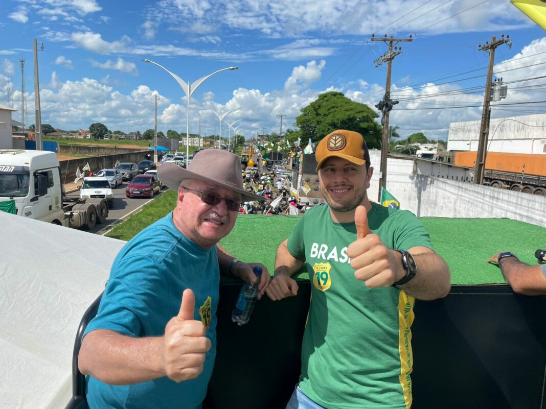 Confiante na vitória, Delegado Flori vota às 14h30, na Wilson Camargo