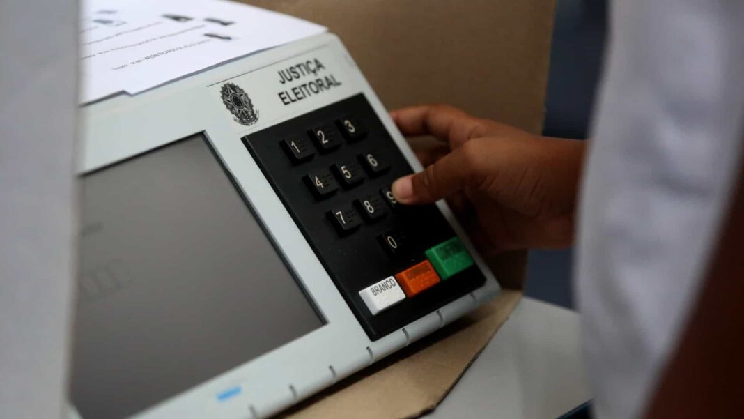 Confira datas e informações sobre título, biometria e local de votação