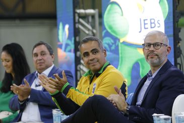 Os ministros da Cidadania, Ronaldo Bento, e da Educação, Victor Godoy, na abertura dos Jogos Escolares Brasileiros 2022 (JEBs 2022),  na Arena da Juventude, em Deodoro.