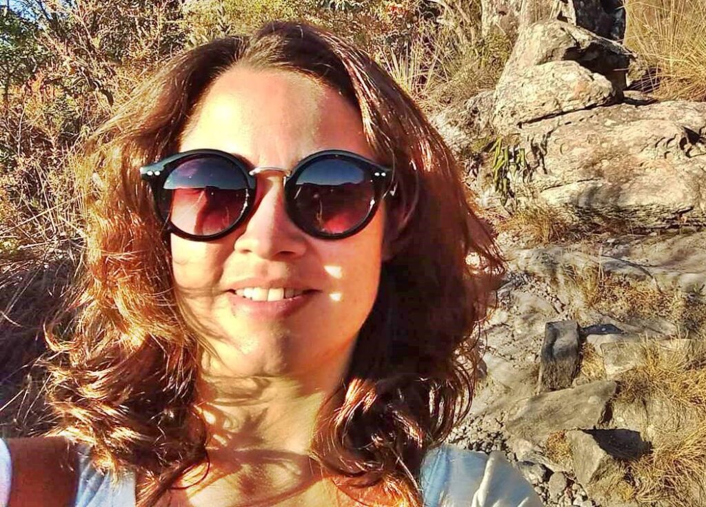 Morre mais uma professora vítima dos ataques a escolas; ela não resistiu aos ferimentos