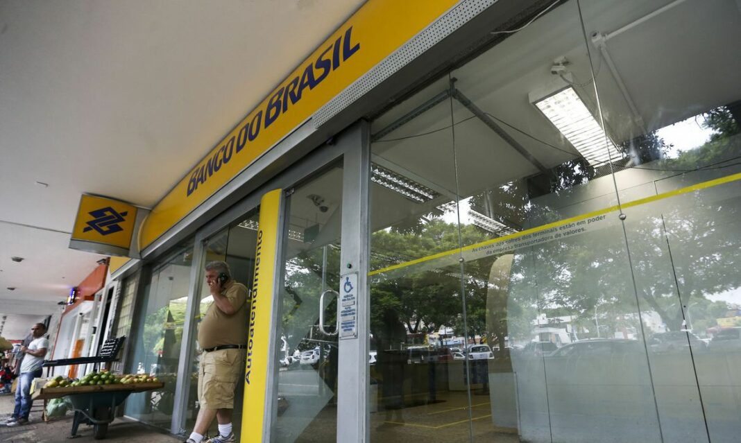 Banco do Brasil abre concurso com vagas para Rondônia e salário de R$ 3.622,23