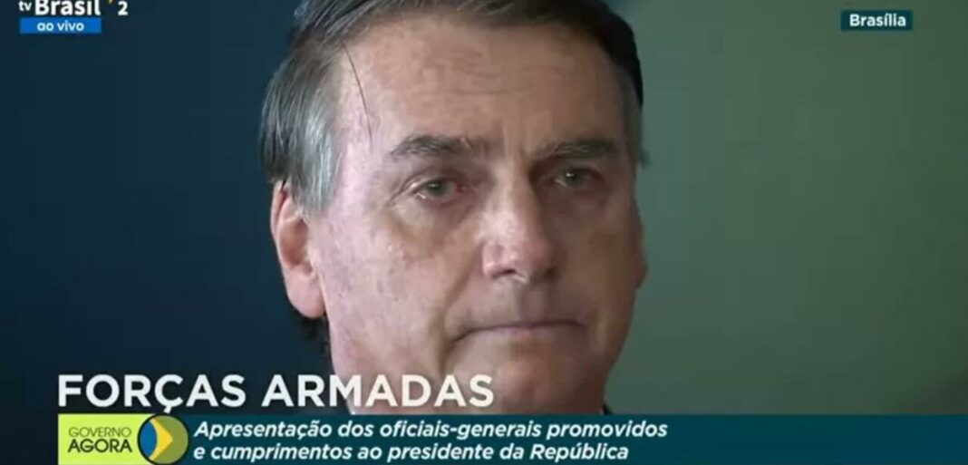 “A ficha caiu”: Bolsonaro chorou por falta de respaldo de militares para golpe