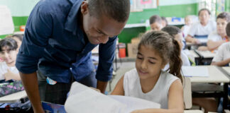 Seduc encerra inscrições de concursos nesta terça (17)