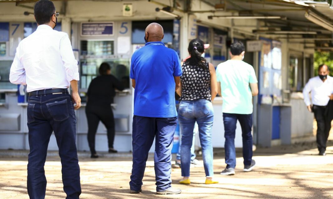 Mega-Sena acumula e prêmio para o próximo sorteio é R$ 53 milhões