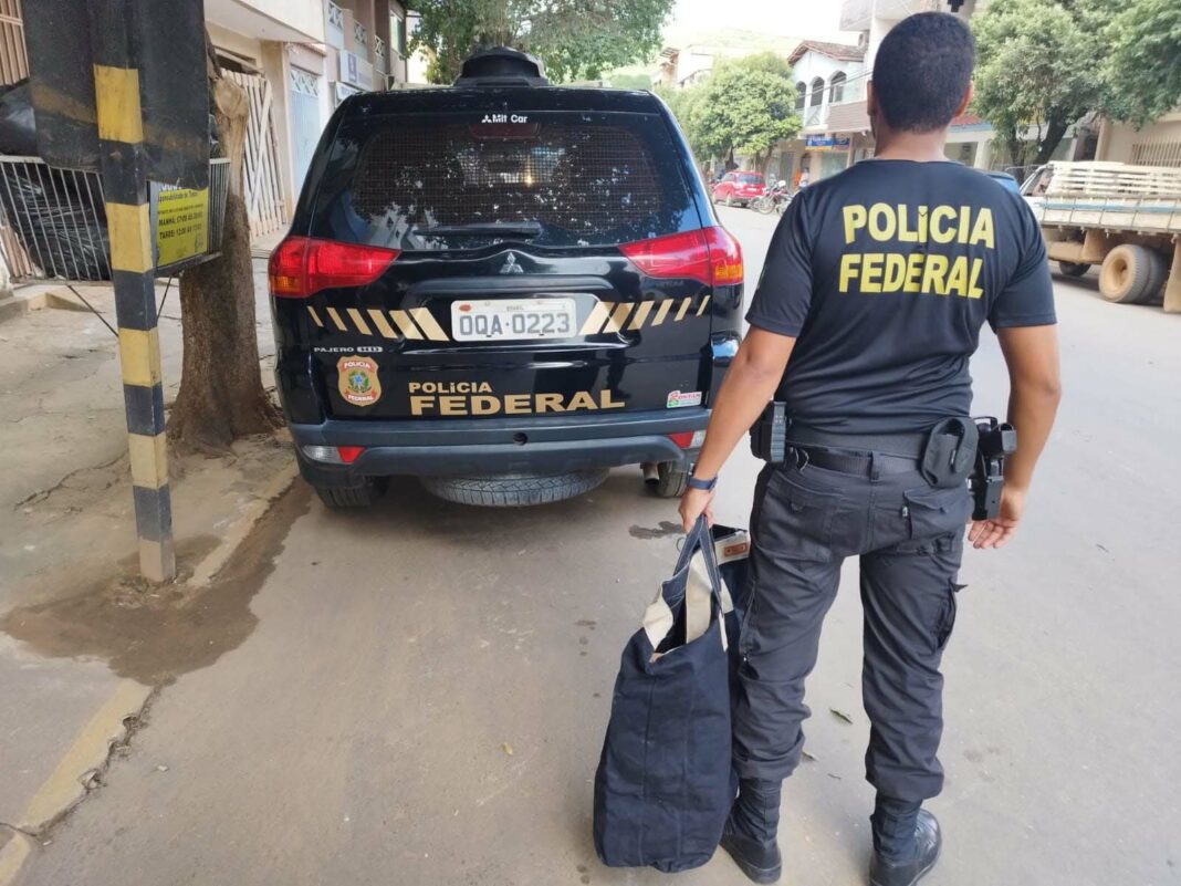 Em Rondônia, PF mira integrante de bando que levava migrantes ilegais do Brasil aos EUA com ‘coiotes’
