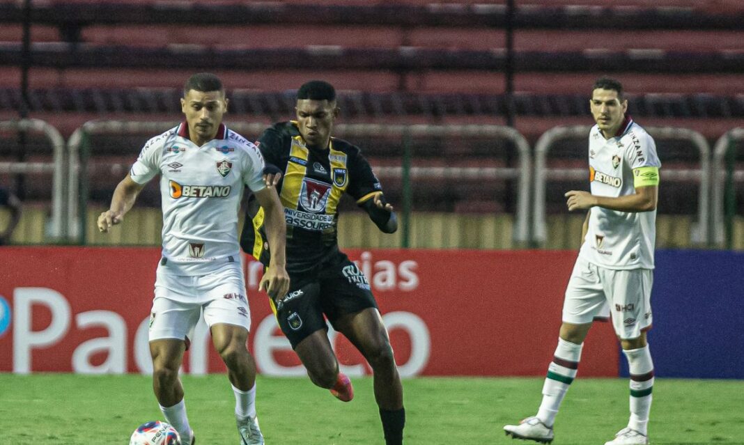 Fluminense joga mal, perde para o Volta Redonda e fica em desvantagem na semifinal do Carioca