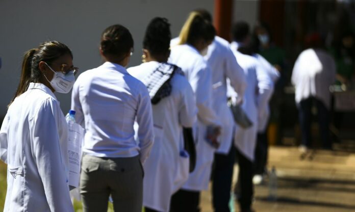 medicos-mais