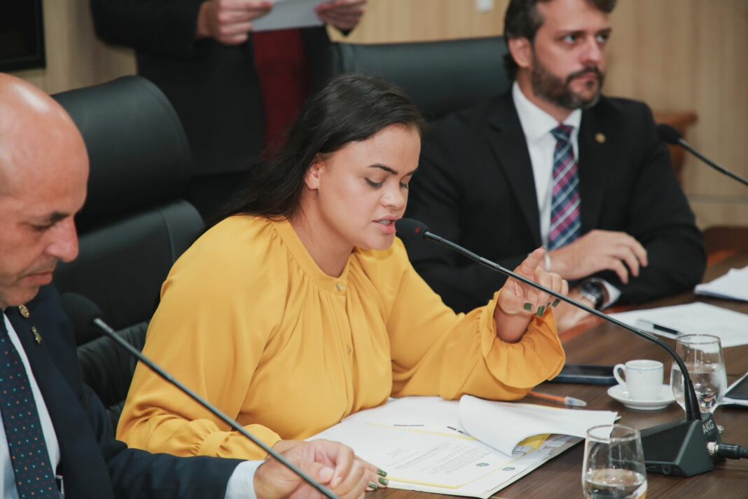 Dra. Taíssa discute enchente em aldeias indígenas e falta de médico legista em Guajará