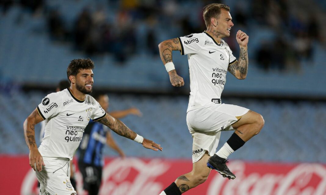 Corinthians inicia Libertadores com vitória