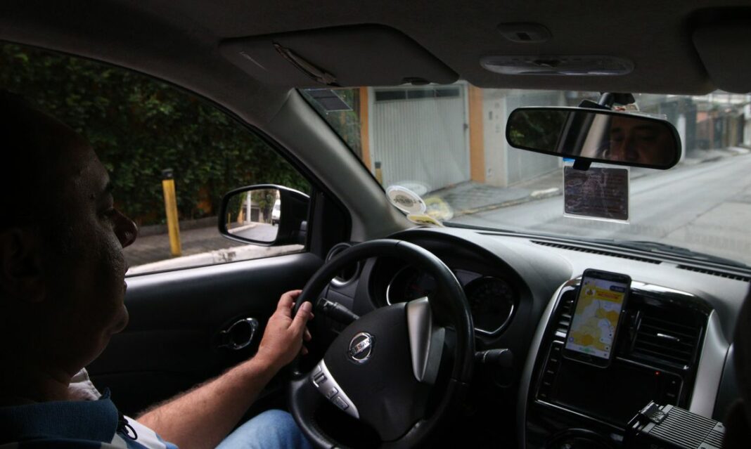 Justiça STF vai julgar vínculo trabalhista entre motoristas e aplicativos