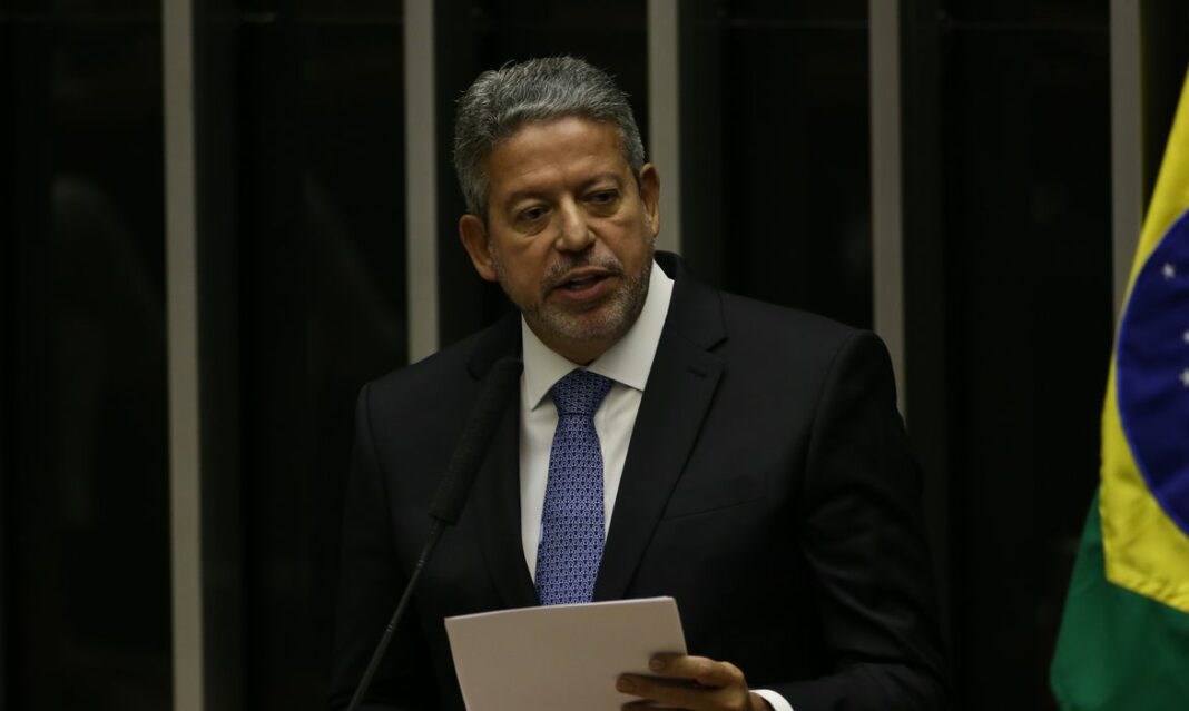 Motorista de assessor de Lira conta como fazia pagamentos