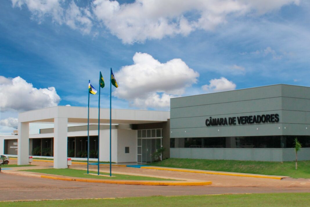 Vilhena: vereador diz que greve é legal e que analisa CPI