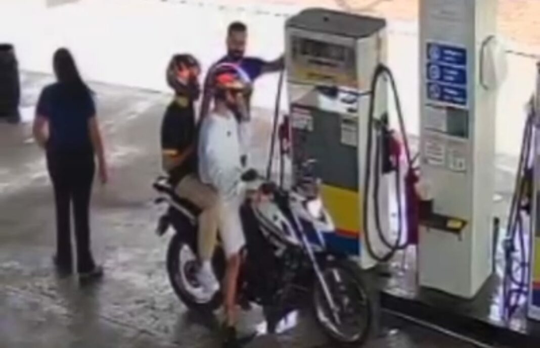 Com uniforme de barbeiro, homem é identificado e preso passando nota falsa em Vilhena