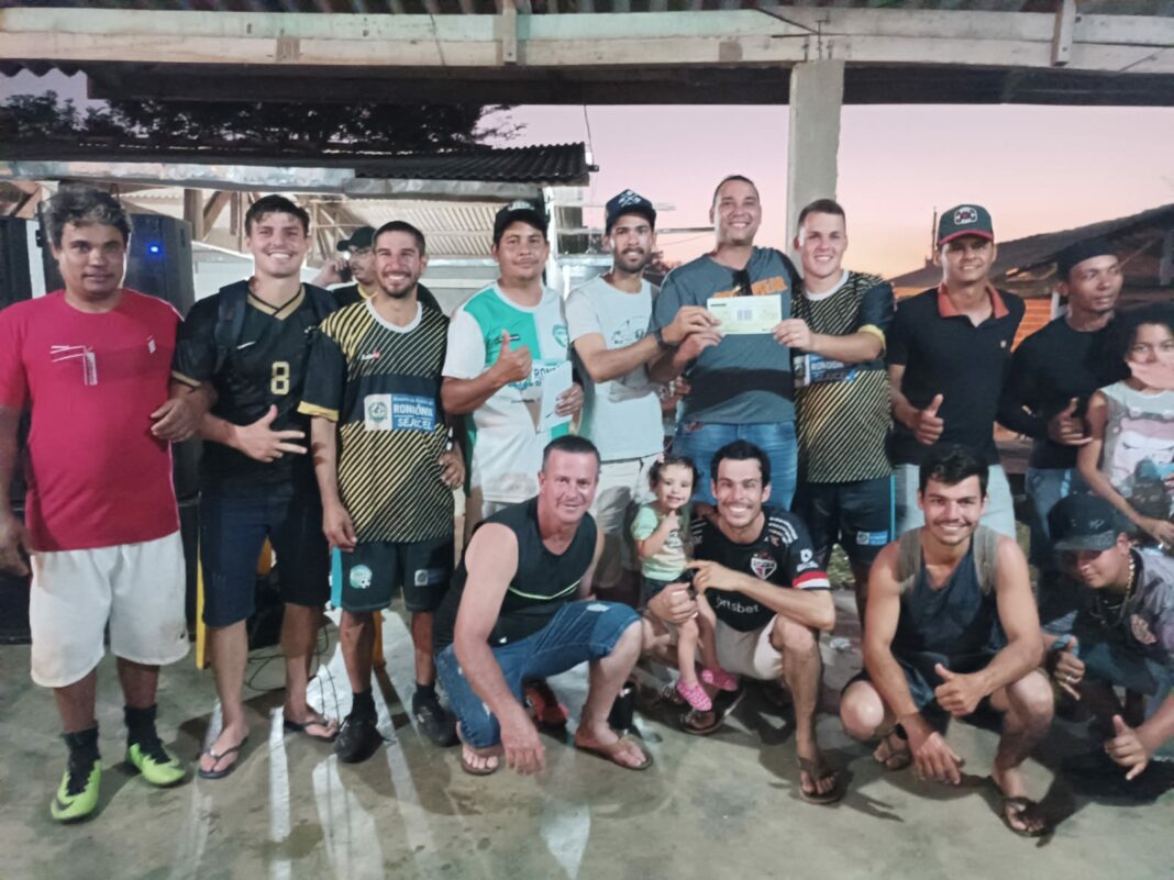 Tempo fecha na prefeitura de Colorado: vereador cobra secretário e PM é acionada