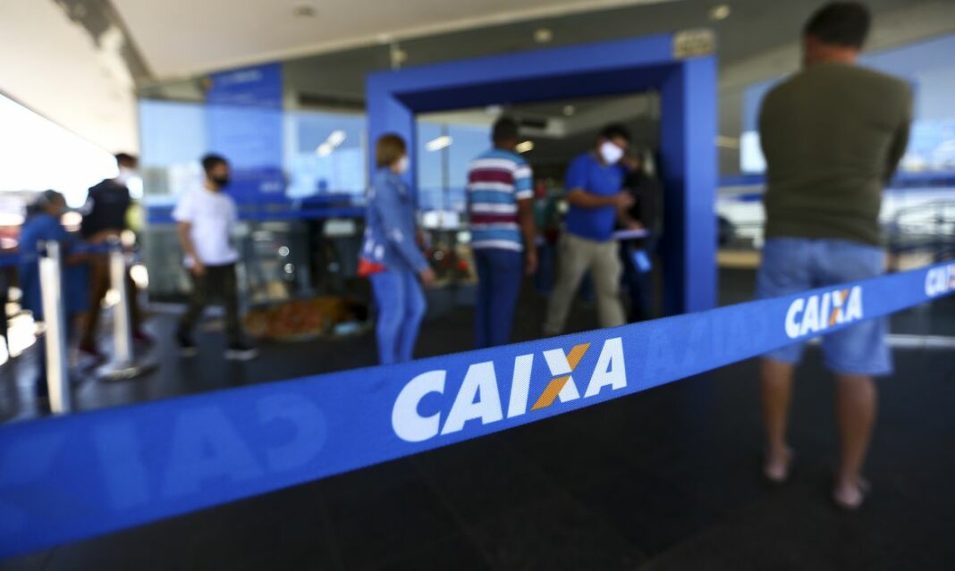 Funcionário da Caixa é preso pela PF por fraudar cadastro do Bolsa Família