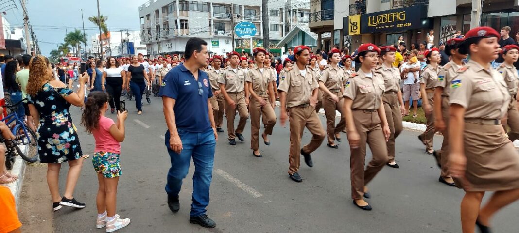 Colégio Tiradentes é destaque no 7 de Setembro em Vilhena