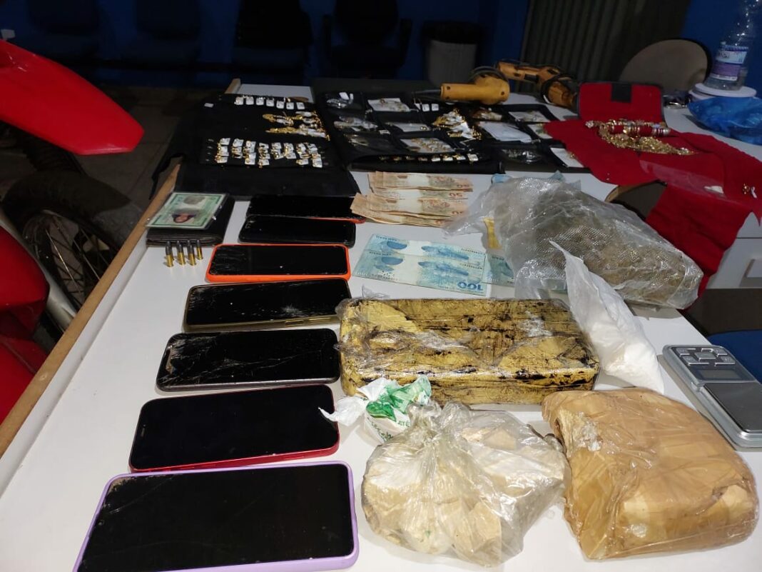 Polícia recupera motocicletas, apreende droga e prende suspeitos em Vilhena