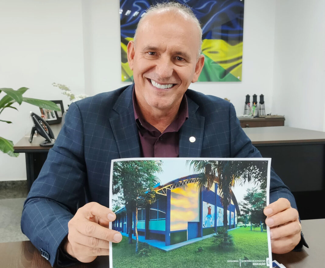 Deputado Ezequiel Neiva destaca projeto da Escola São Roque, em Corumbiara, como modelo para Rondônia