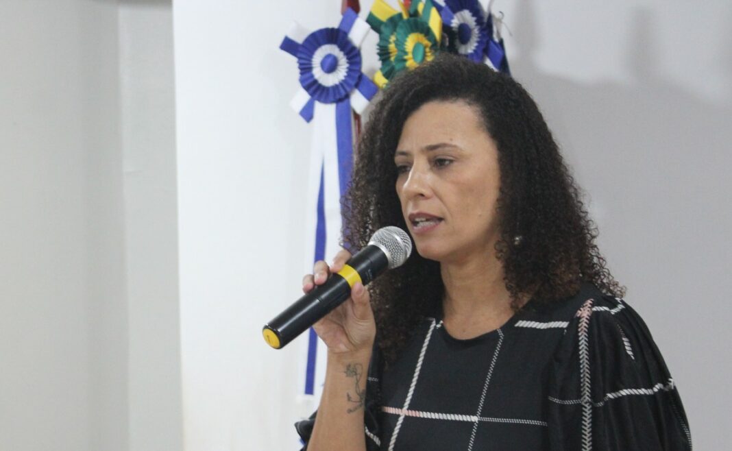 Com problemas de saúde, reitora da Unir renuncia o cargo