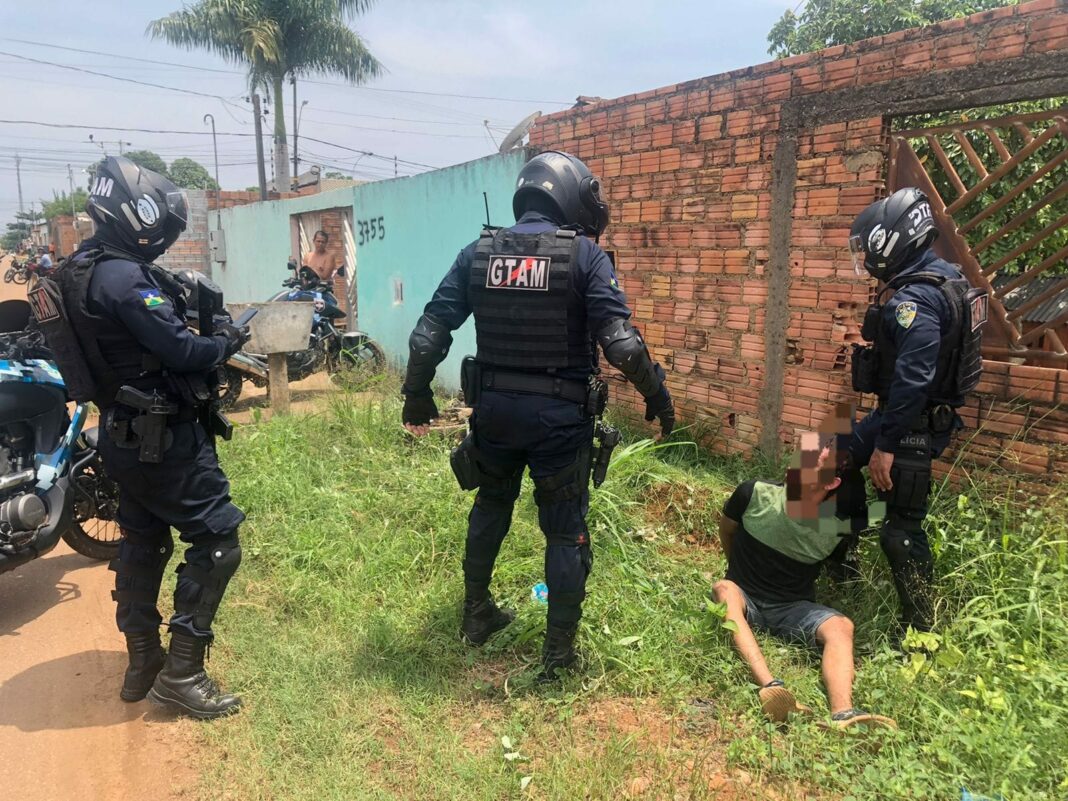 Suspeito de assalto é preso após intensa perseguição em Rondônia