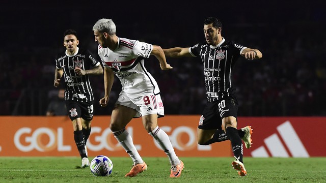 São Paulo x Corinthians, Calleri e Giuliano