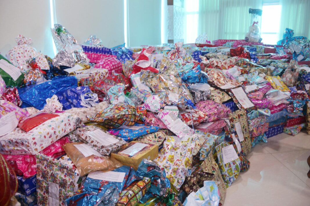 Começa a distribuição de cartinhas nas repartições públicas de Rondônia para tornar real o sonho de alunos da rede estadual