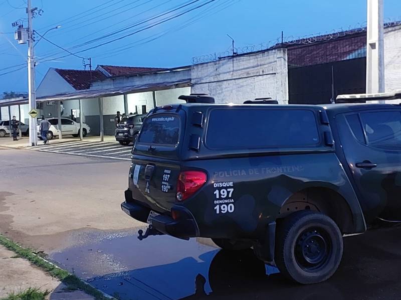 URGENTE: detentos sobrevivem a tripla tentativa de execução a tiros quando chegavam para passar a noite na Colônia Penal de Vilhena - Folha do Sul Online