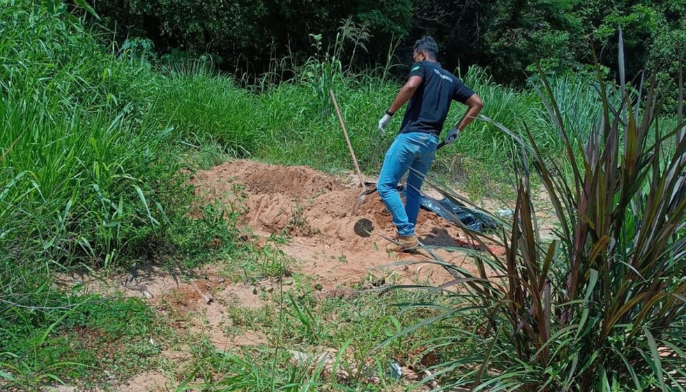 Polícia Civil encontra corpo de morador de Paraíso enterrado em cova — Foto: Divulgação/Polícia Civil