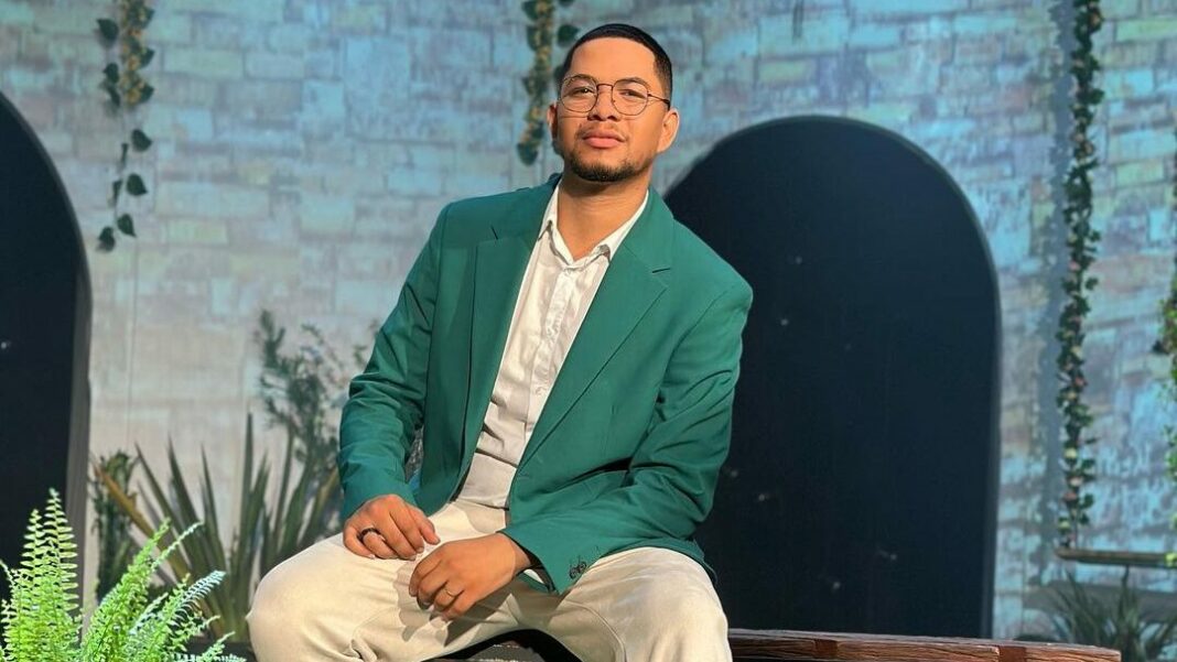 Cantor gospel tem ataque fulminante e morre durante show