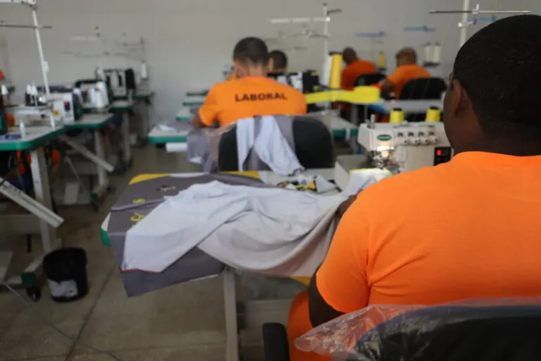 Presos de Colorado do Oeste farão cursos profissionalizantes