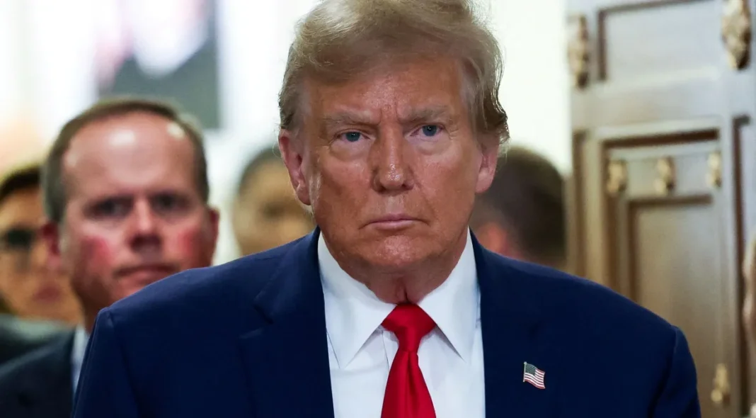 Donald Trump é considerado culpado em caso envolvendo suborno a atriz pornô