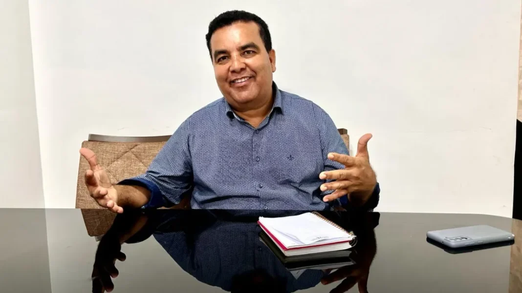 Garçon é eleito para administrar Candeias do Jamari por 5 meses