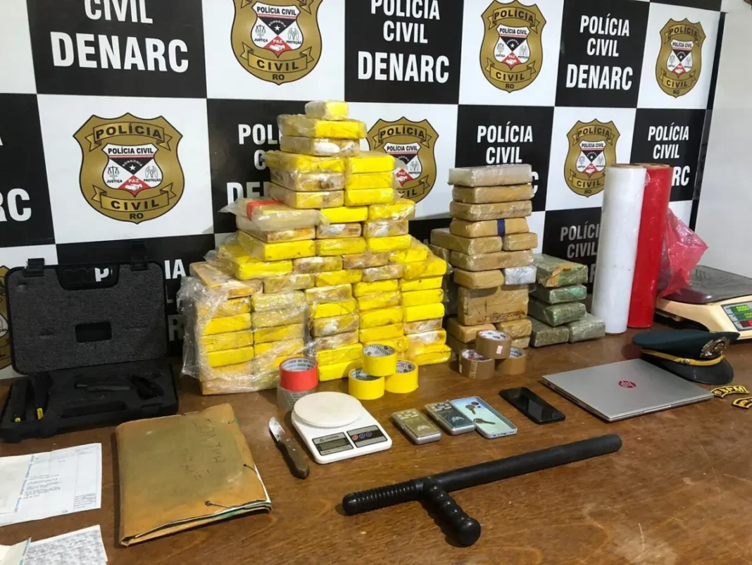 Na casa de PM aposentado, polícia apreende mais de 80 kg de drogas em Rondônia