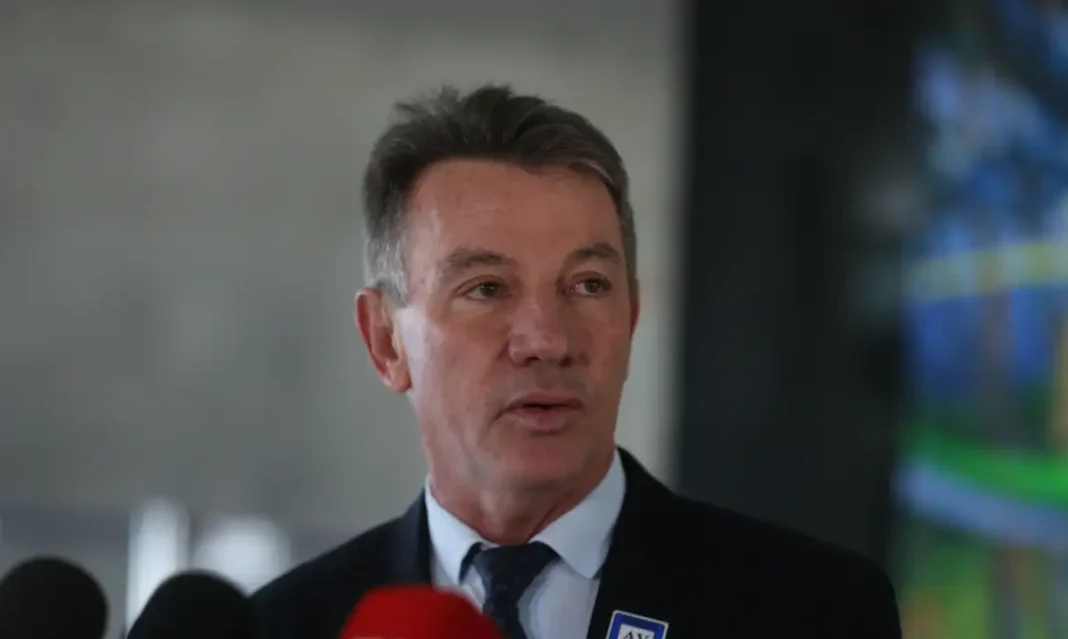 Assembleia abre processo de impeachment contra governador