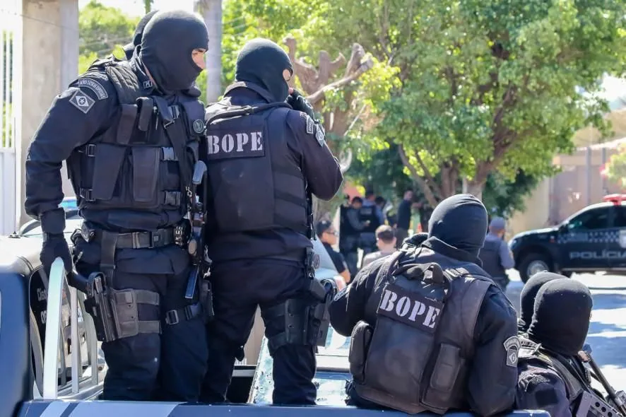 Bope simula crise policial no centro de Vilhena