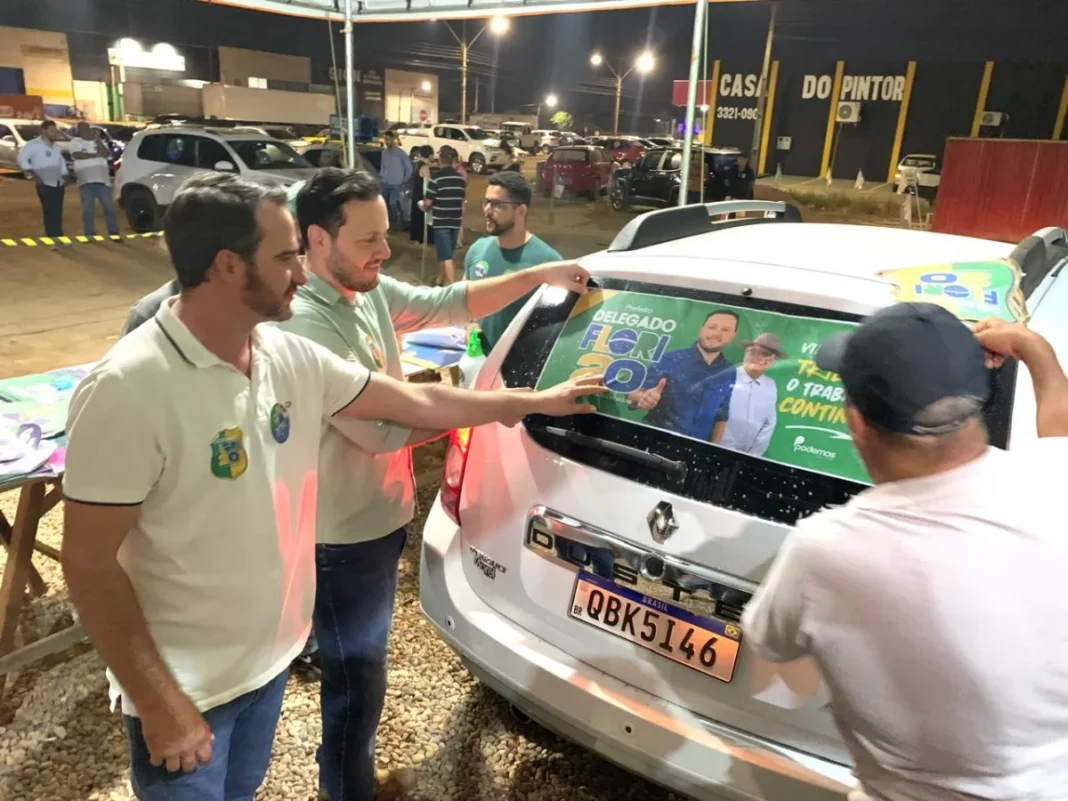 Vilhena: 1.200 carros são adesivados em apoio à campanha de Flori