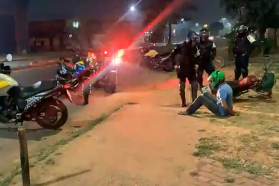 Embriagado, homem tenta fugir de blitz, cai e acaba preso em RO